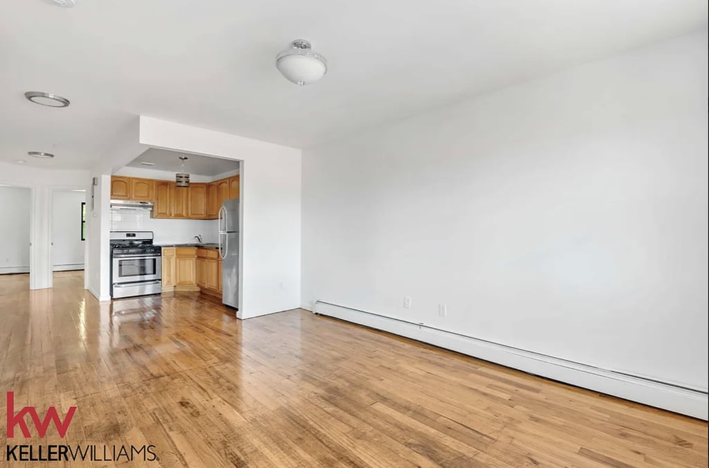 656 Kosciuszko Street - Photo 1