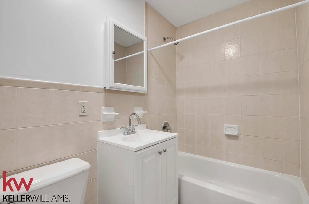 656 Kosciuszko Street - Photo 8
