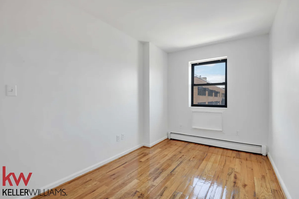 656 Kosciuszko Street - Photo 6