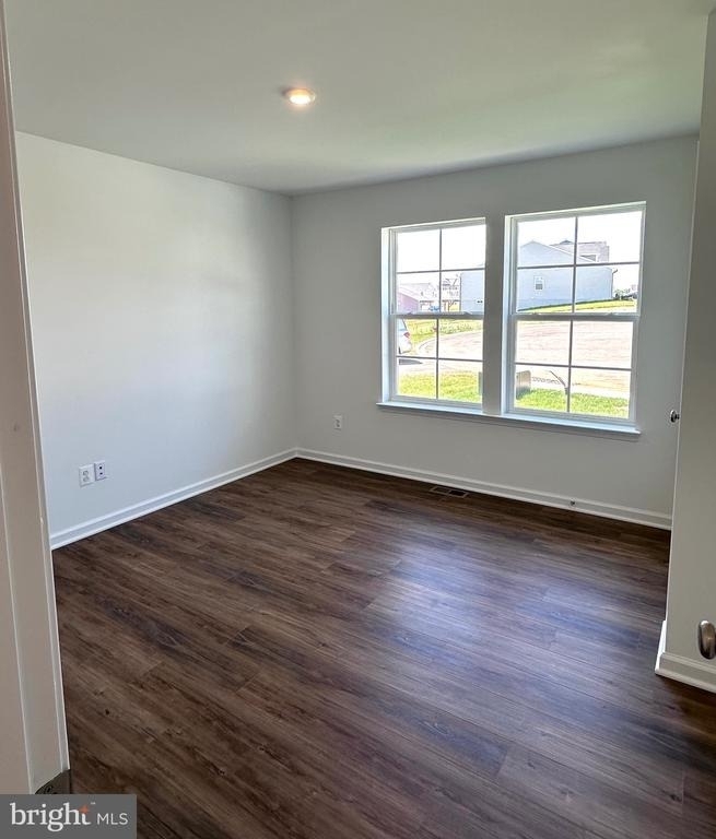 151 Capulet Court - Photo 3