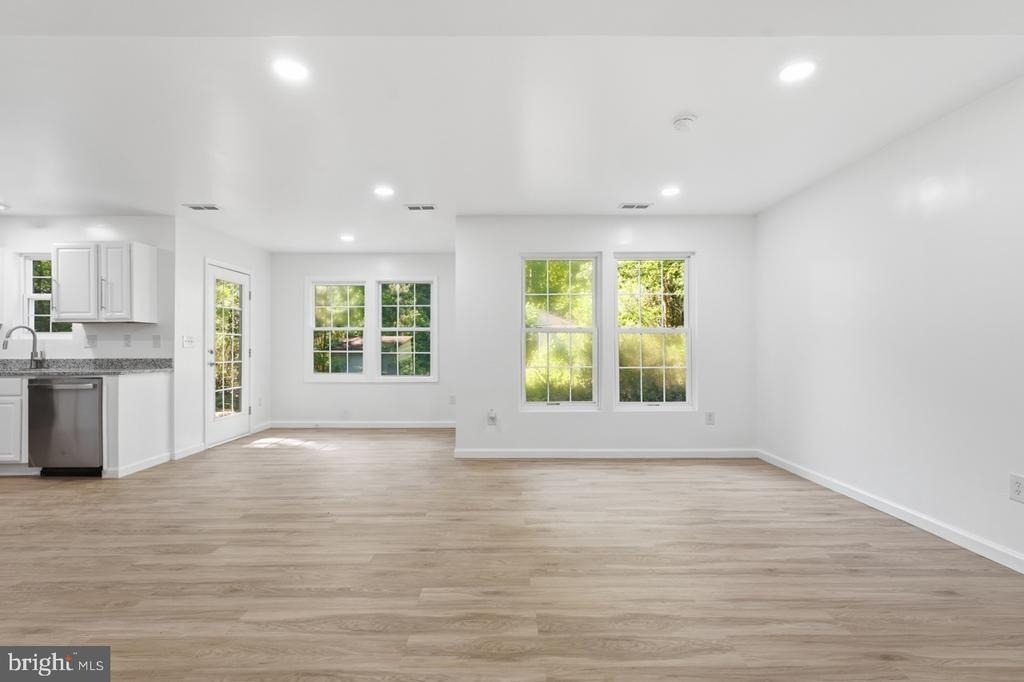 104 Hazel Drive - Photo 4