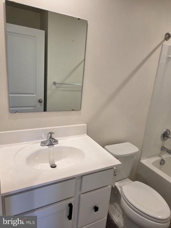 102 Spring Place - Photo 17