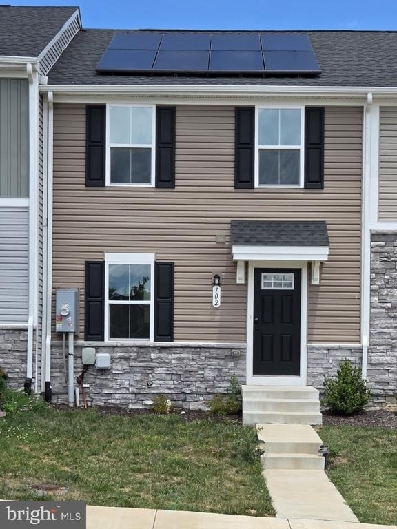 102 Spring Place - Photo 1