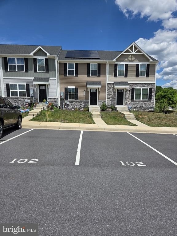 102 Spring Place - Photo 2