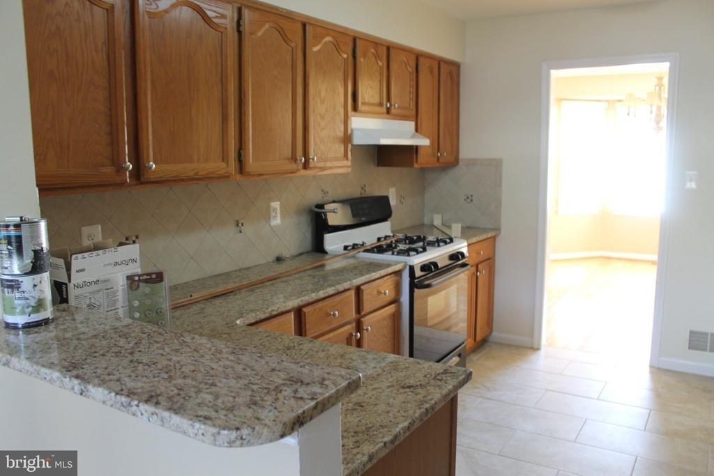12424 Abbey Knoll Court - Photo 3
