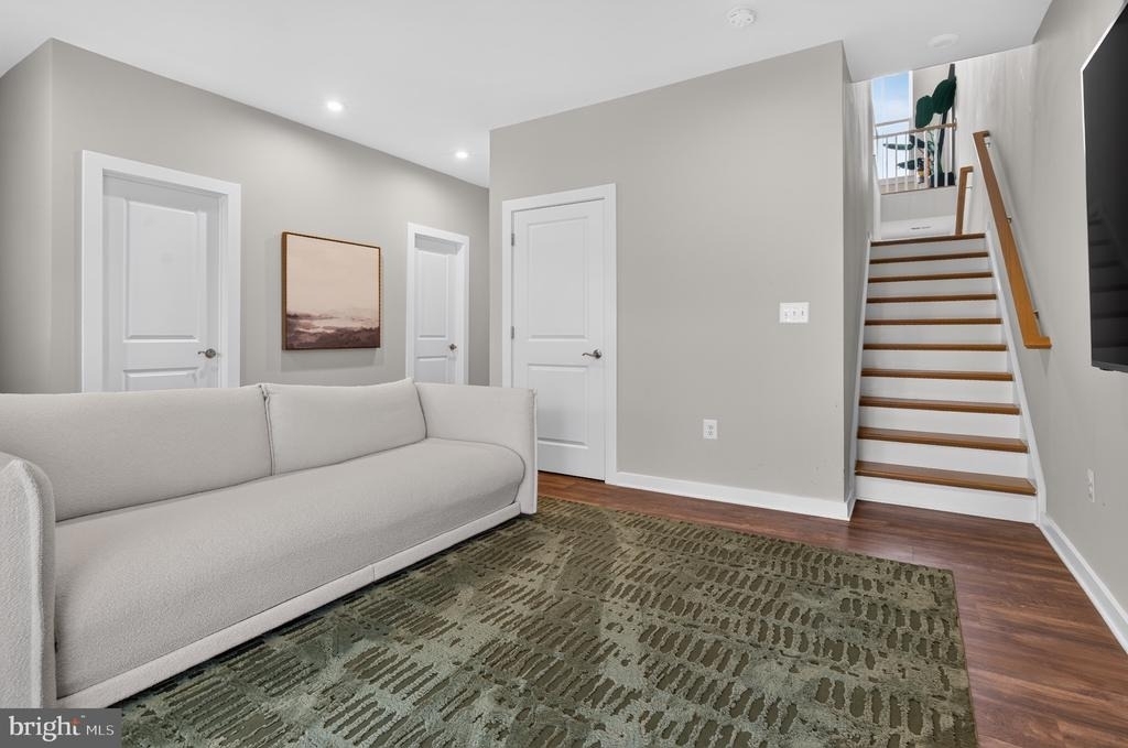 17926 Woods Overlook Drive - Photo 2