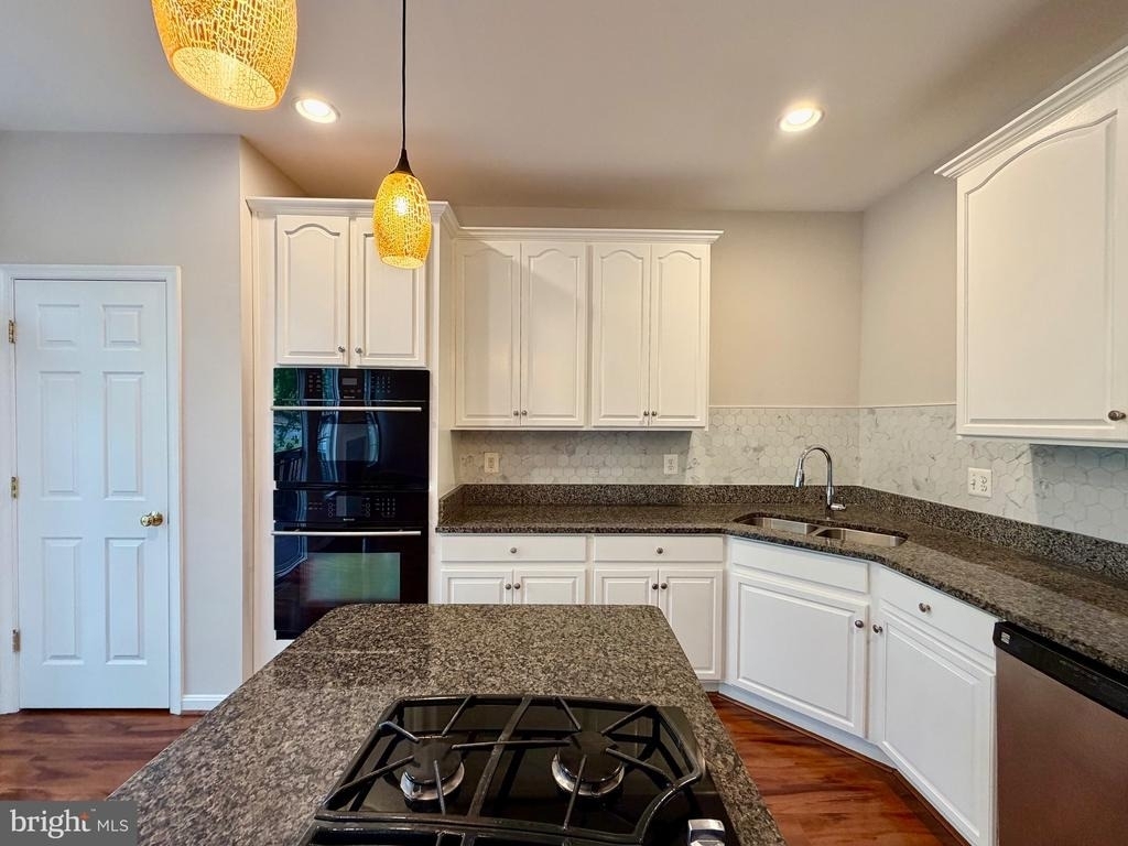 15519 Exmore Court - Photo 3