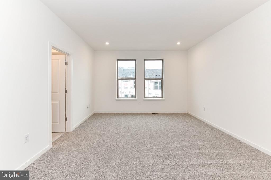 43796 Mystic Maroon Terrace - Photo 31