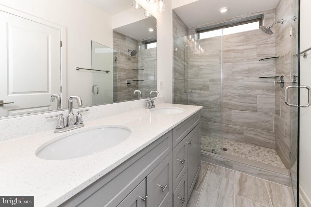 43796 Mystic Maroon Terrace - Photo 35