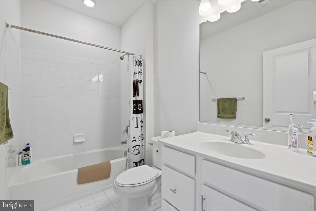 25419 Hartland Orchard Terrace - Photo 7
