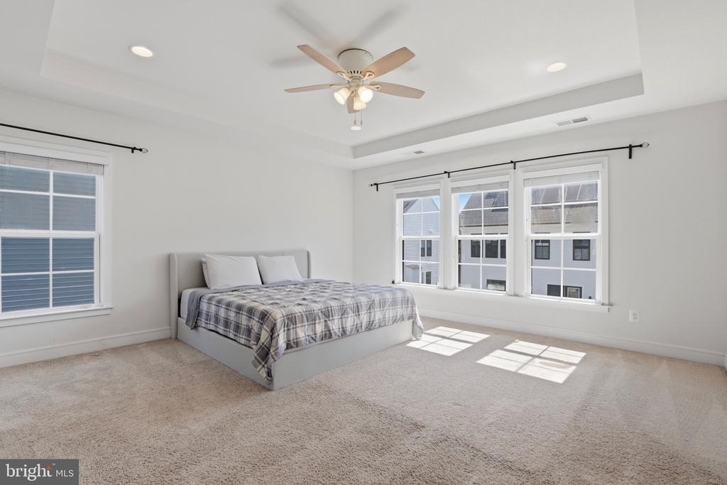 25419 Hartland Orchard Terrace - Photo 18