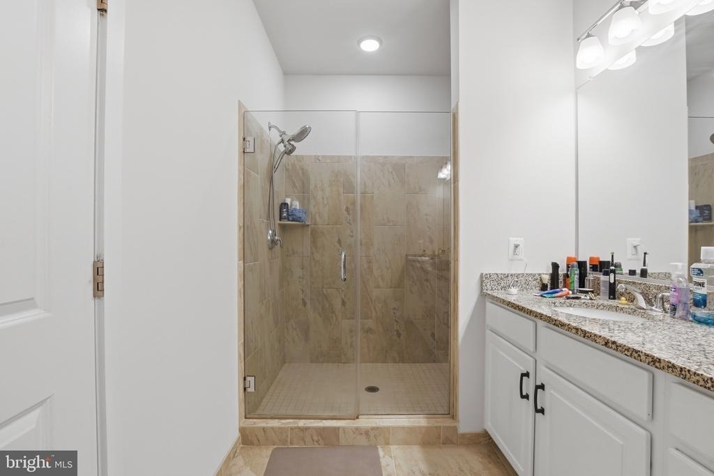 25419 Hartland Orchard Terrace - Photo 22