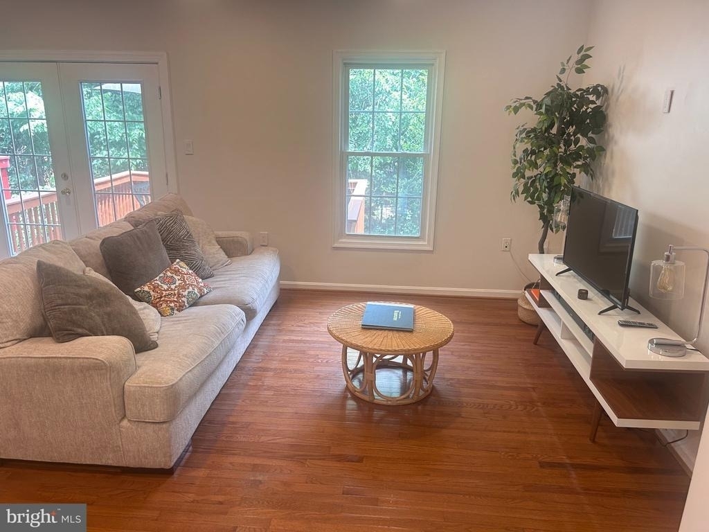 5664 Cabells Mill Court - Photo 11