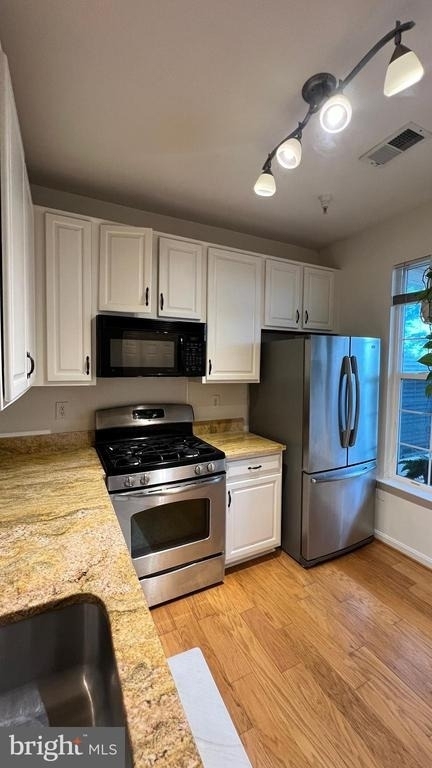1300 Windleaf Drive - Photo 2