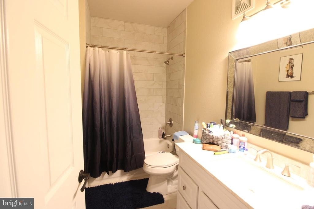 1570 Spring Gate Drive - Photo 7