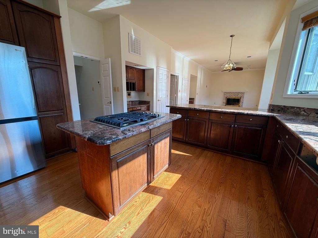 10006 Manor Place - Photo 17