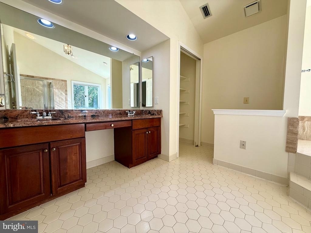 10006 Manor Place - Photo 29