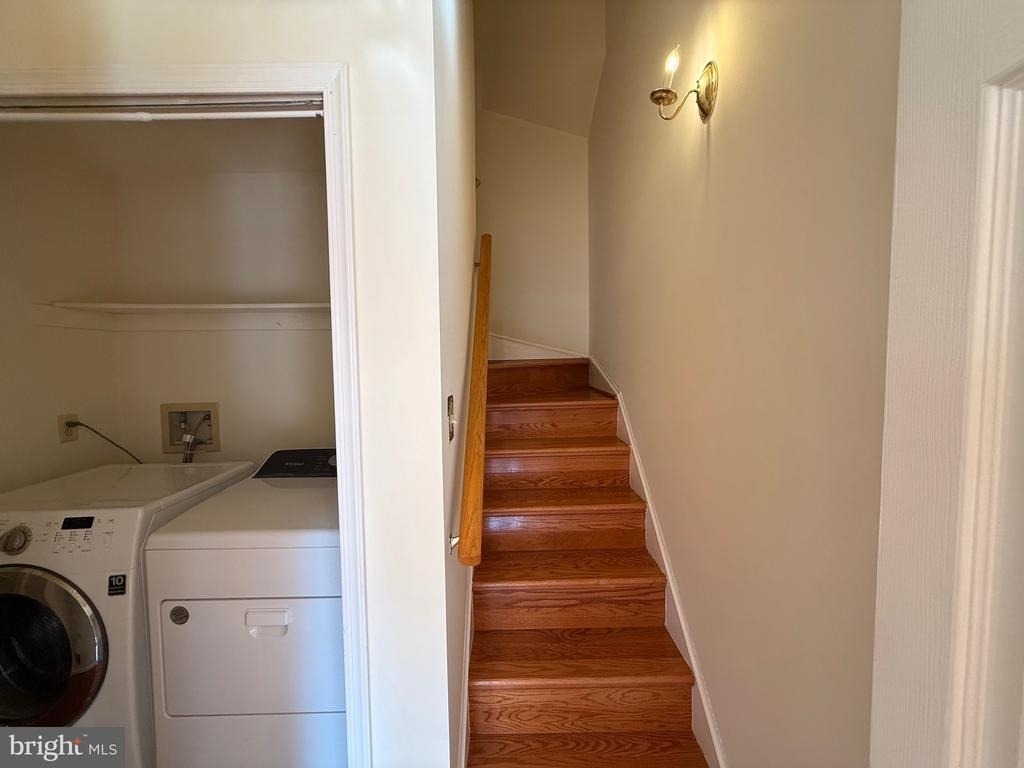 10006 Manor Place - Photo 24