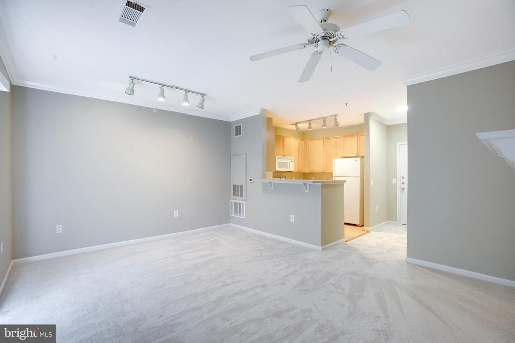 9480 Virginia Center Boulevard - Photo 7