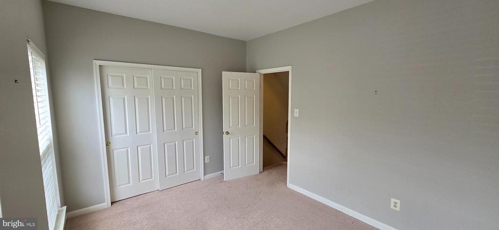 2436 Old Farmhouse Court - Photo 8