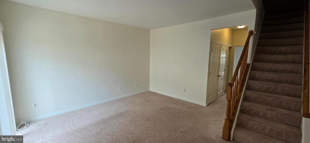 2436 Old Farmhouse Court - Photo 9