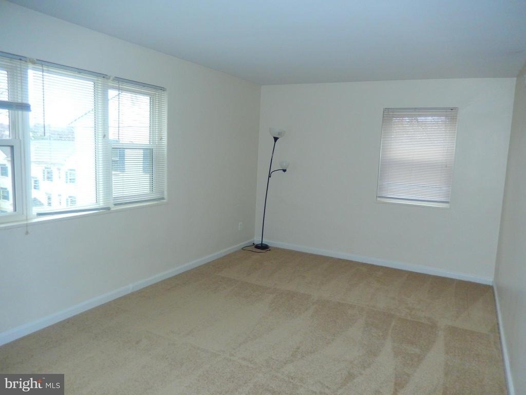 3045 Patrick Henry Drive - Photo 2