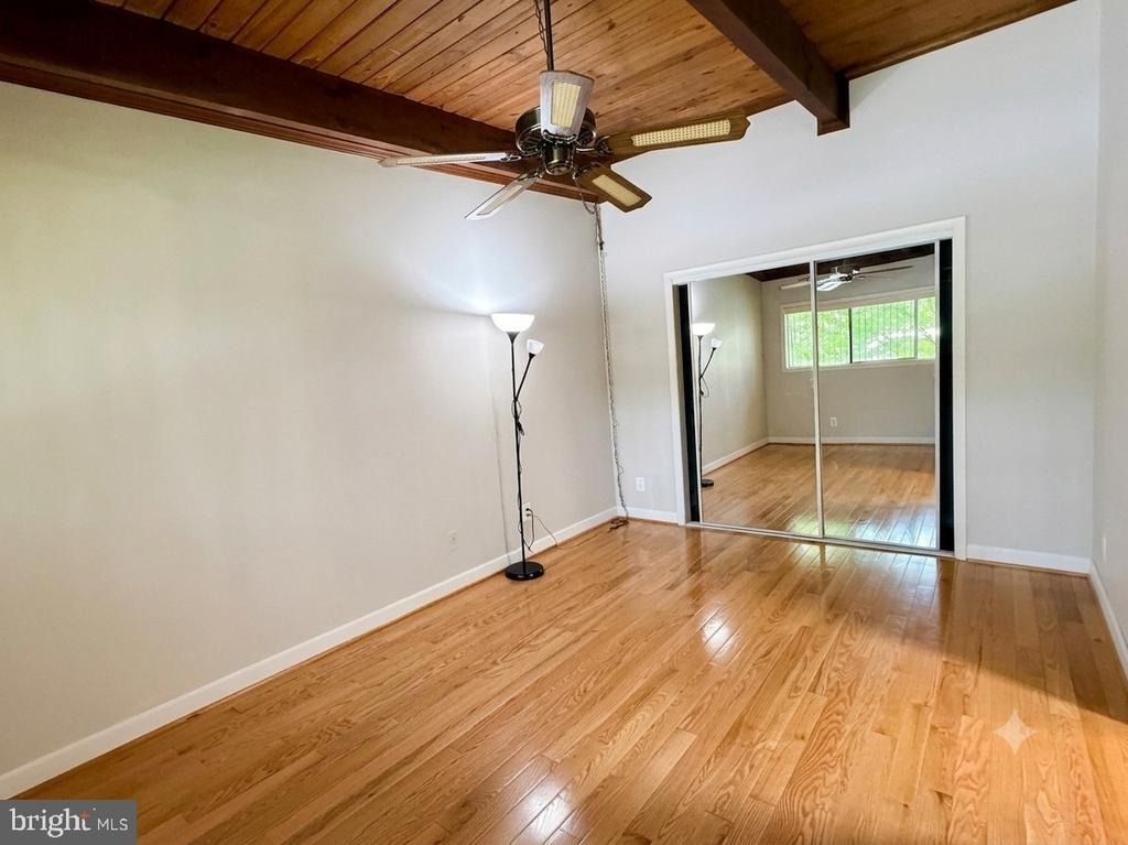 4933 Americana Drive - Photo 15
