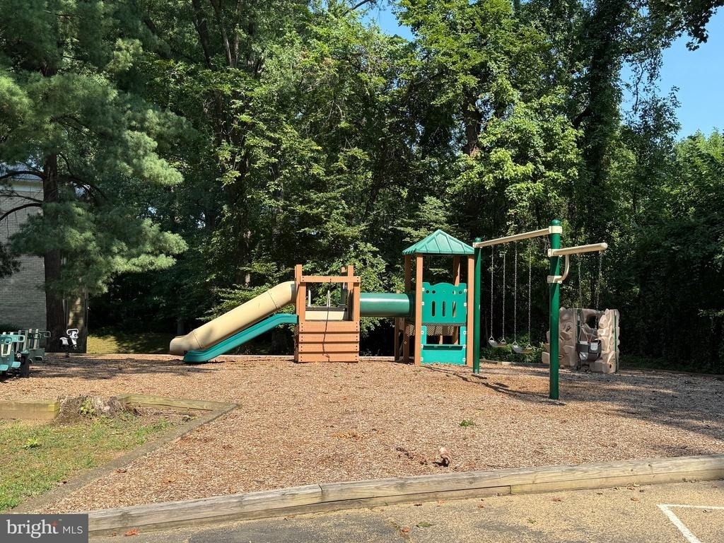 7640 Tremayne Place - Photo 17