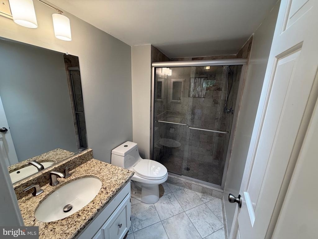 7640 Tremayne Place - Photo 7