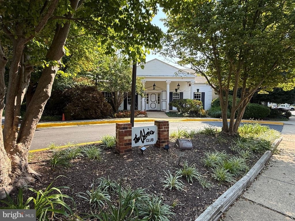 7640 Tremayne Place - Photo 12