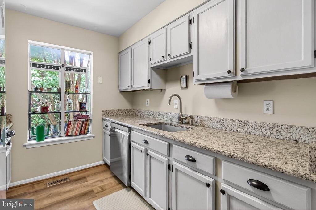 9694 Poindexter Court - Photo 9