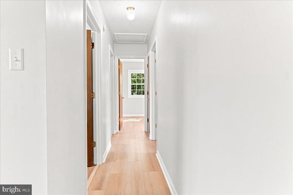 102 Linwood Court - Photo 10