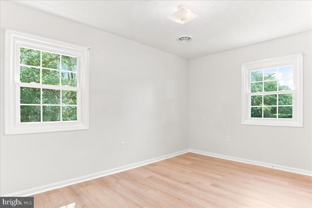 102 Linwood Court - Photo 33