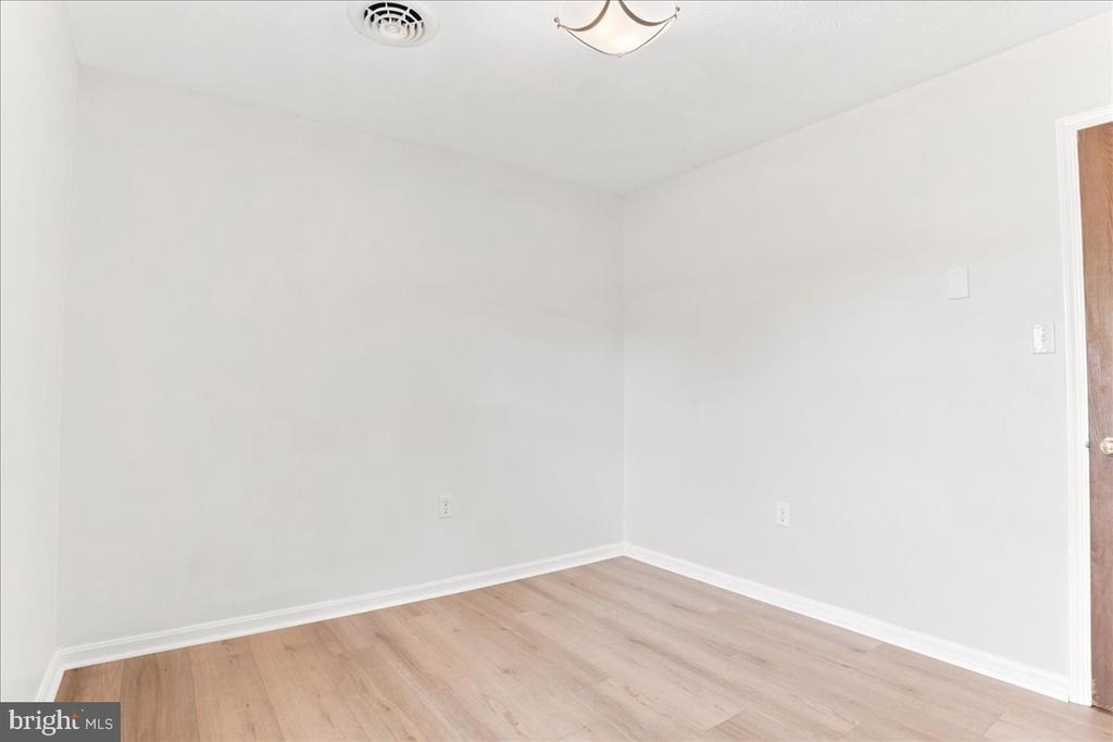 102 Linwood Court - Photo 43