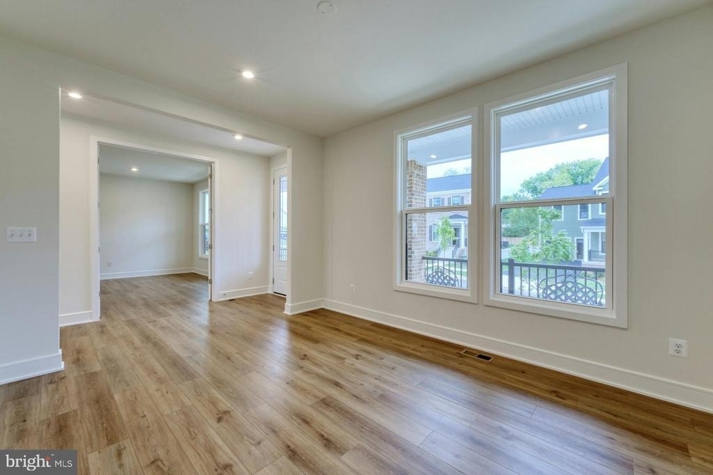 5095 Carter's Crossing Avenue - Photo 4