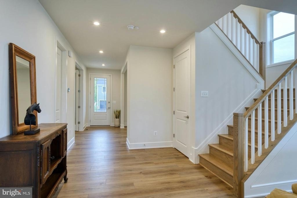 5095 Carter's Crossing Avenue - Photo 2