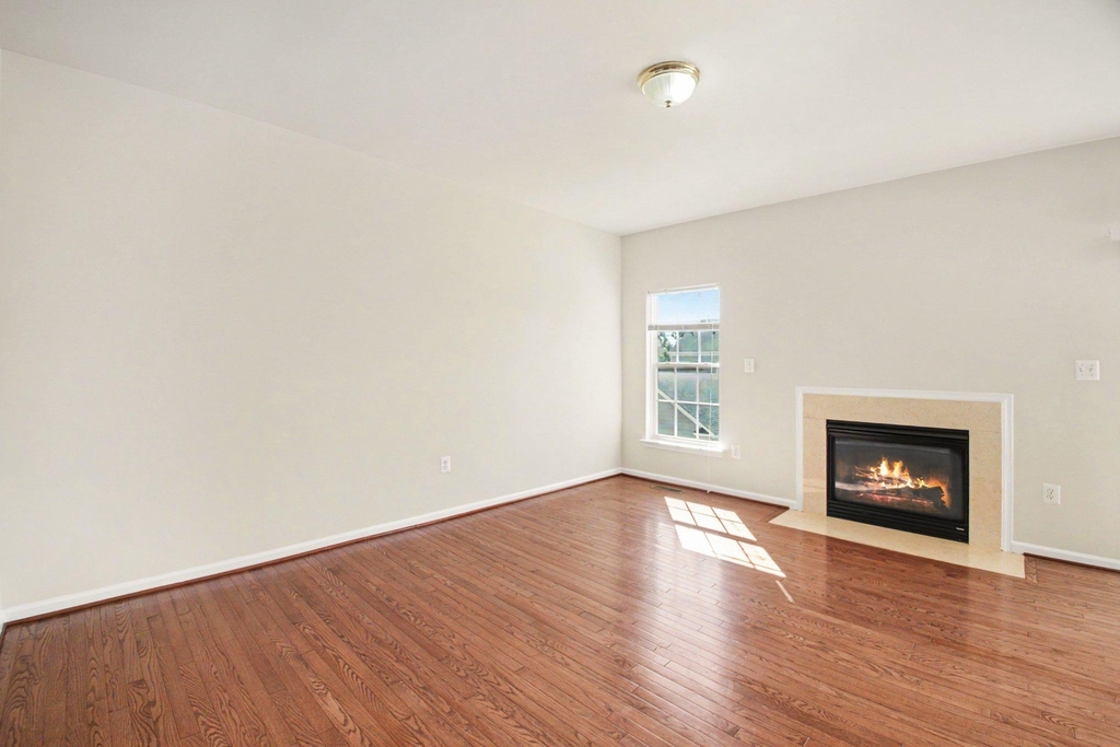 1114 Ellis Avenue - Photo 4