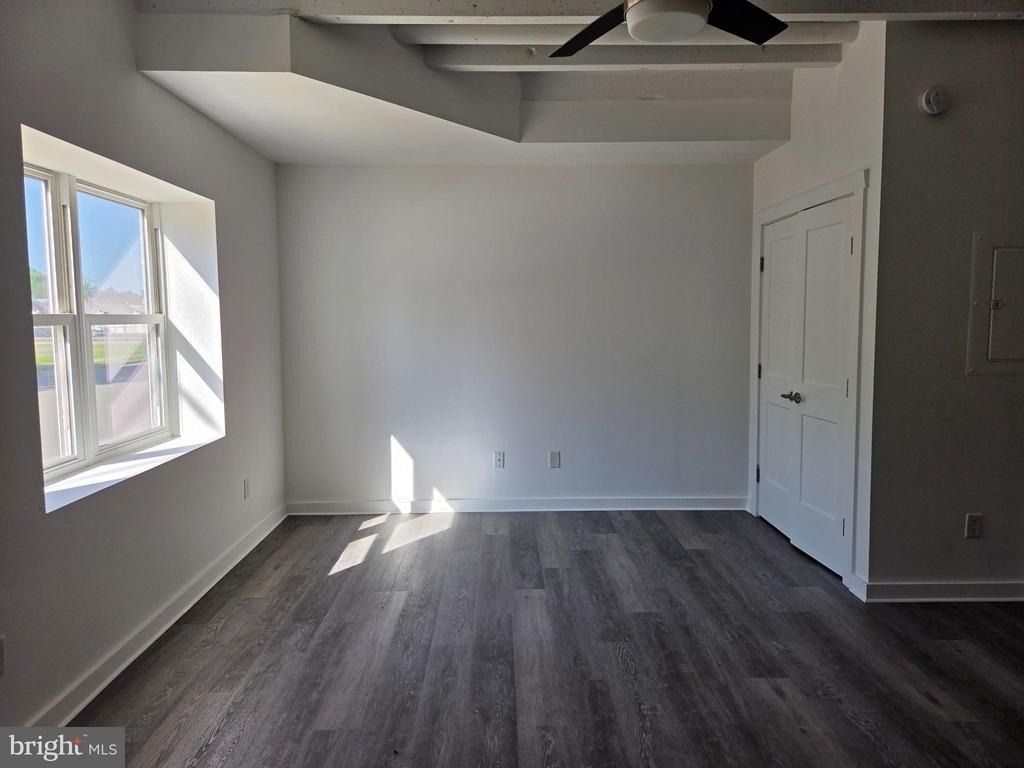 2201 Princess Anne Street - Photo 8