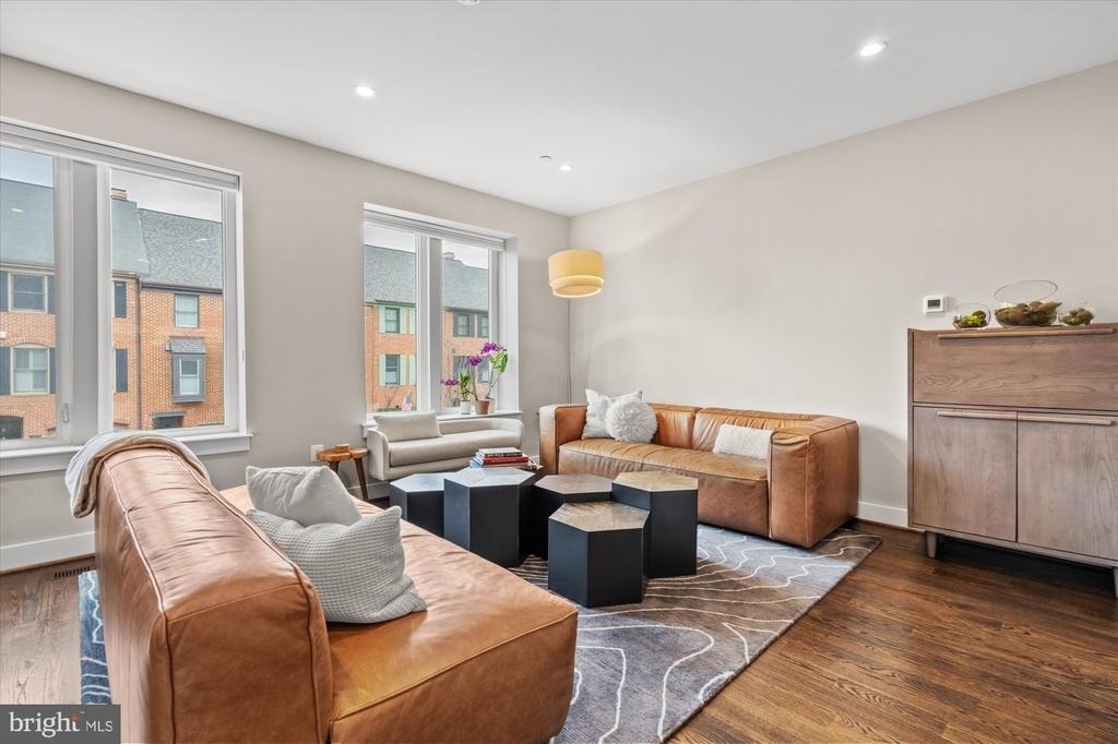607 Slade Court - Photo 3