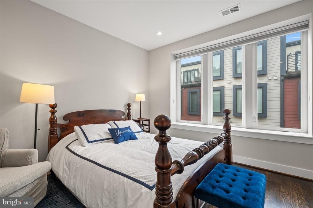 607 Slade Court - Photo 15