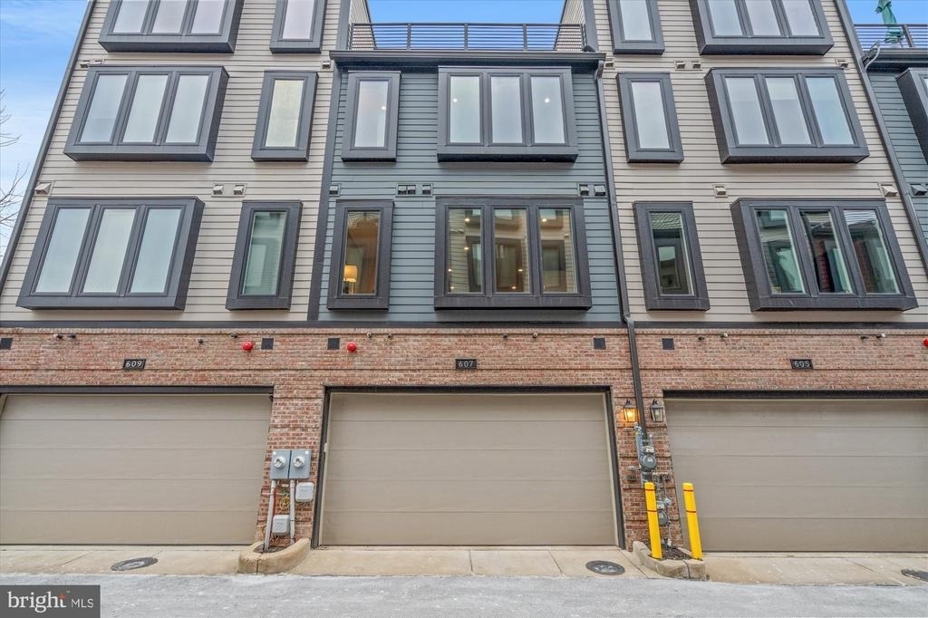 607 Slade Court - Photo 22