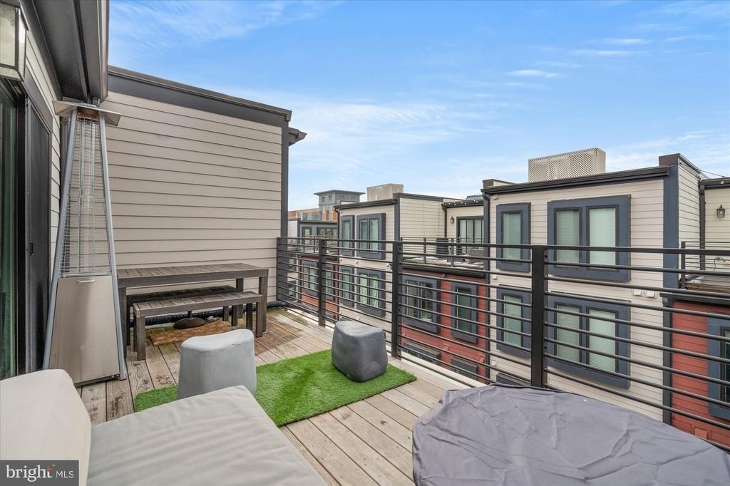 607 Slade Court - Photo 21