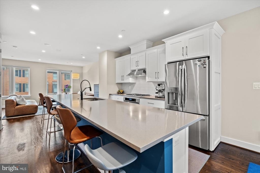 607 Slade Court - Photo 5