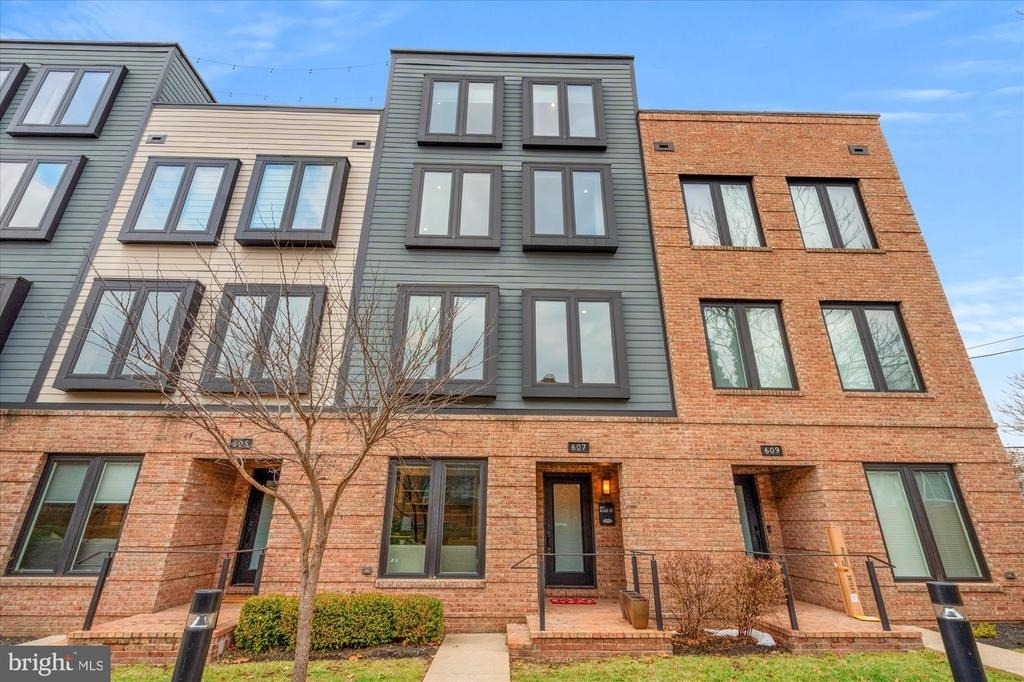 607 Slade Court - Photo 25