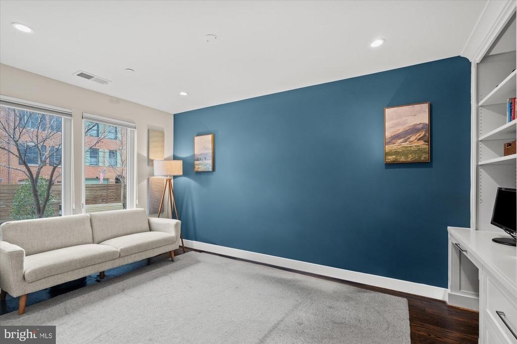 607 Slade Court - Photo 23