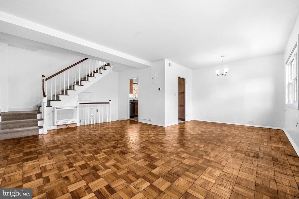 1615 Mount Eagle Place - Photo 13