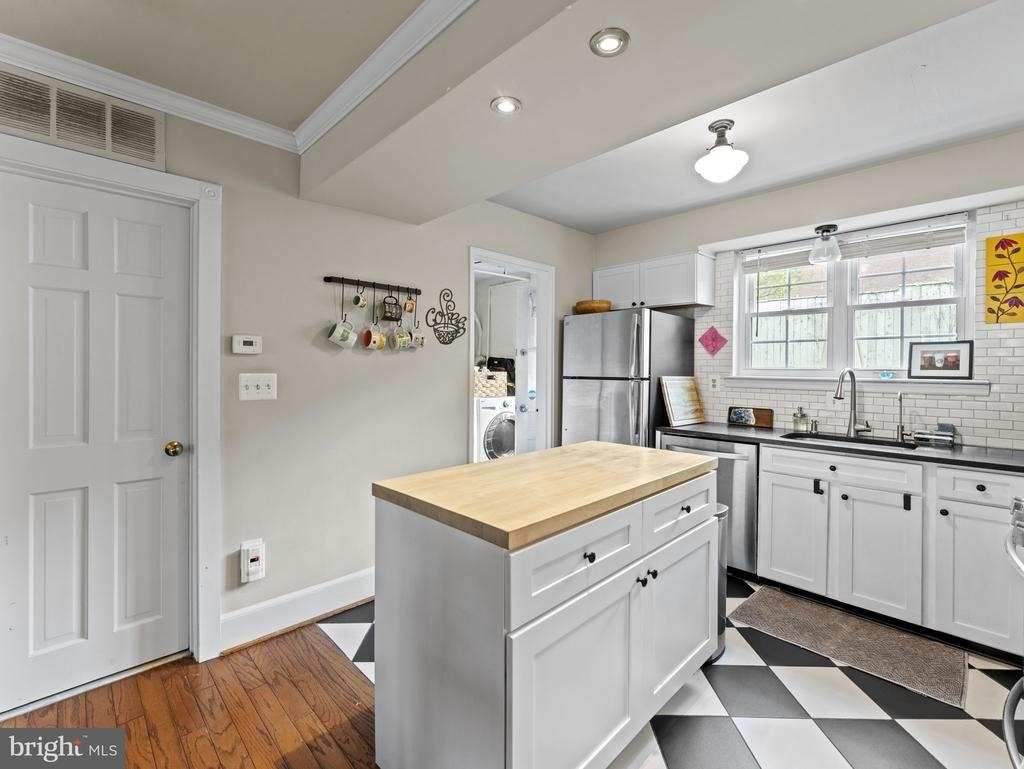 3812 Keller Avenue - Photo 16