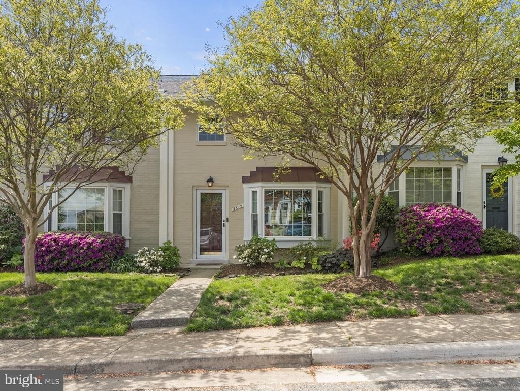 3812 Keller Avenue - Photo 0