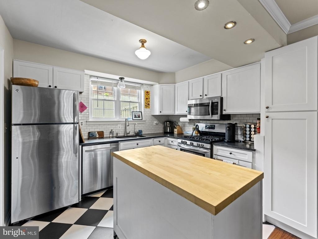 3812 Keller Avenue - Photo 18