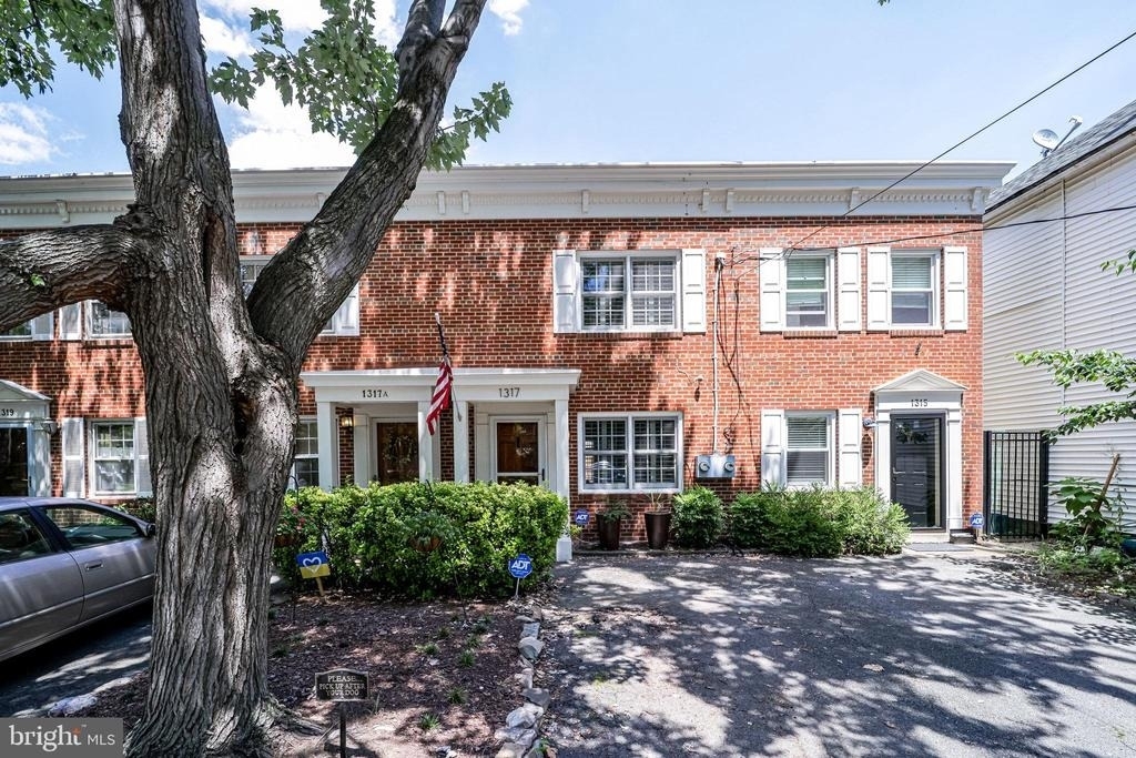 1317 Queen Street - Photo 24